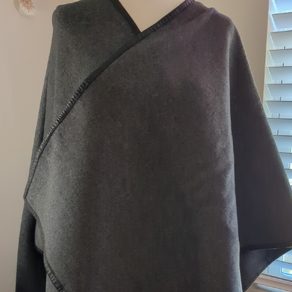 Talbots Charcoal Wrap